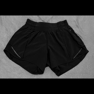 LULULEMON hotty hot shorts black
